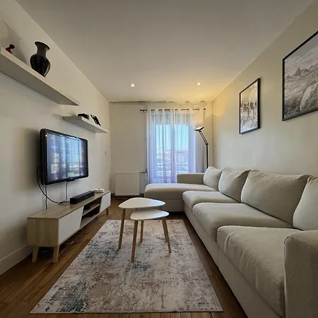 Holiday home Le Maki - 10 Pers - Piscine - Reve Au Mans *